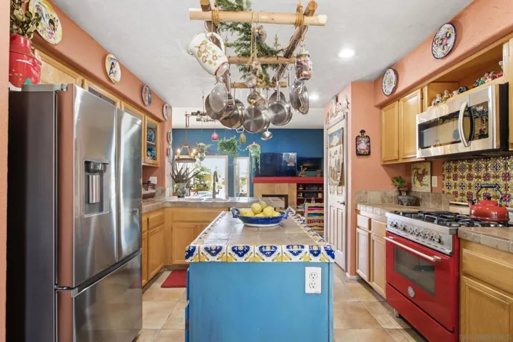 3880 Arista Way, Oceanside, California 92058