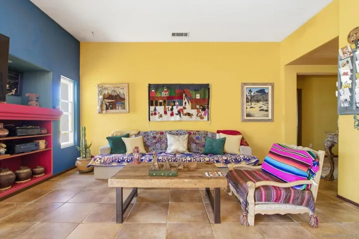 3880 Arista Way, Oceanside, California 92058