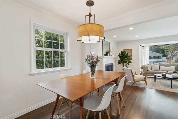 5423 Columbus Ave, Sherman Oaks, California 91411