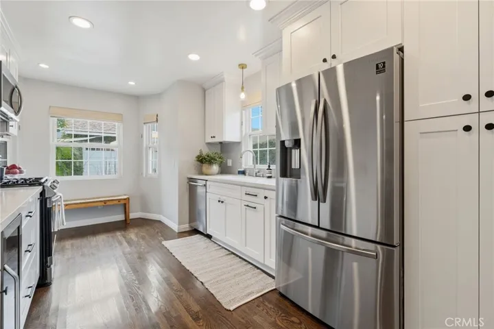 5423 Columbus Ave, Sherman Oaks, California 91411
