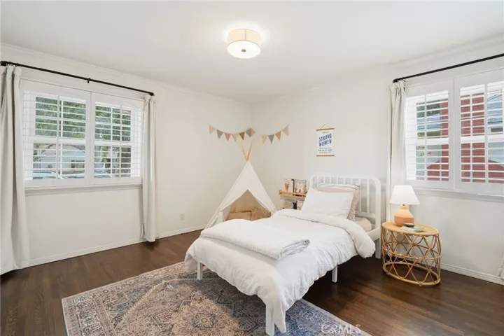 5423 Columbus Ave, Sherman Oaks, California 91411