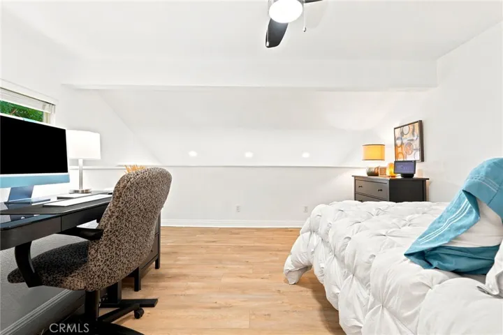 7890 E Spring Street 5l, Long Beach, California 90815