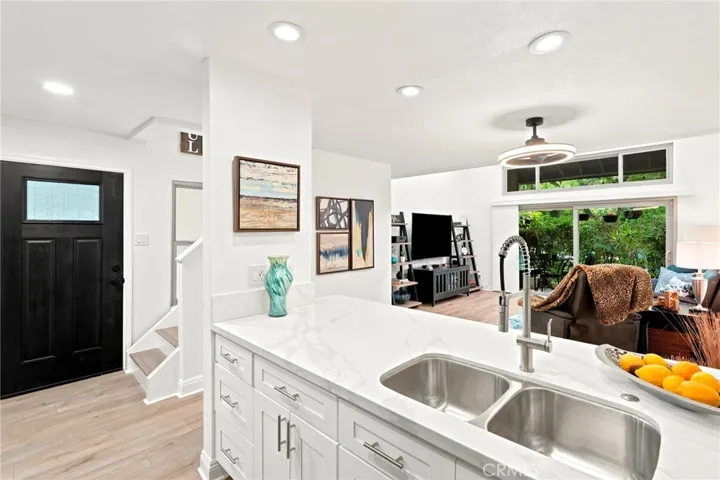 7890 E Spring Street 5l, Long Beach, California 90815