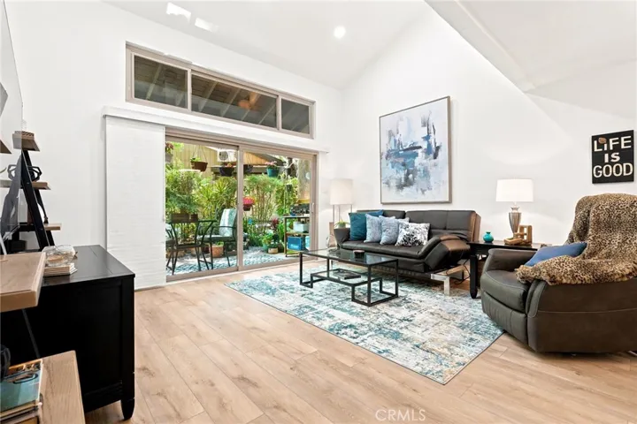 7890 E Spring Street 5l, Long Beach, California 90815