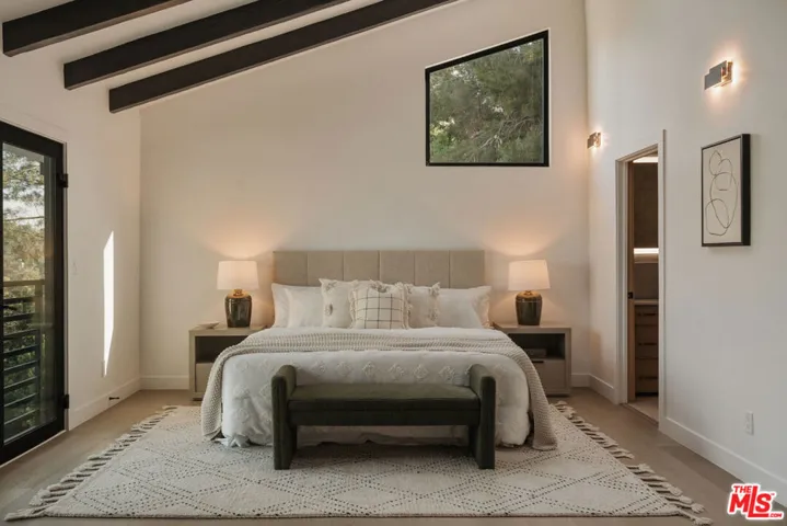 2474 Silver Ridge Avenue, Los Angeles, California 90039