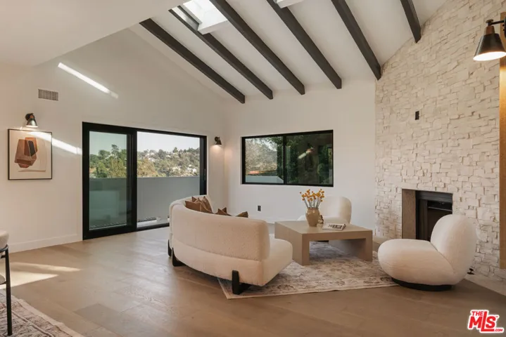 2474 Silver Ridge Avenue, Los Angeles, California 90039