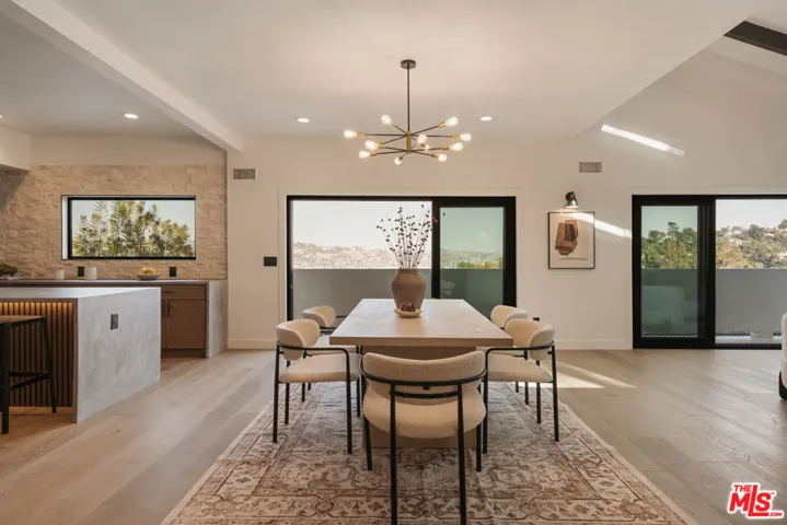 2474 Silver Ridge Avenue, Los Angeles, California 90039