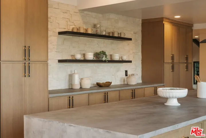 2474 Silver Ridge Avenue, Los Angeles, California 90039