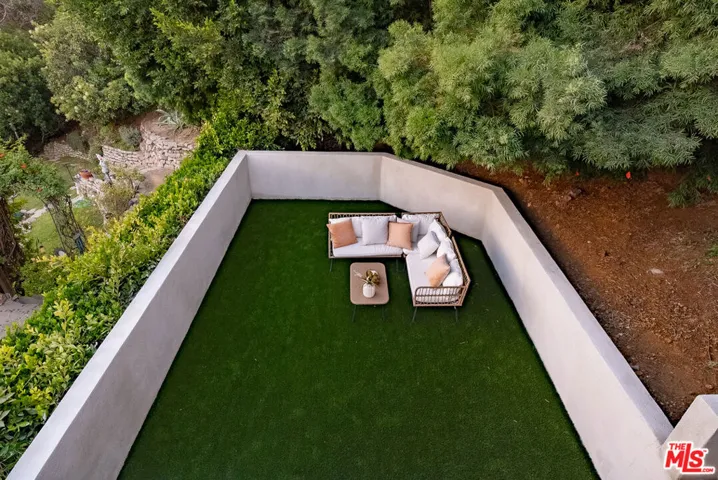 2474 Silver Ridge Avenue, Los Angeles, California 90039