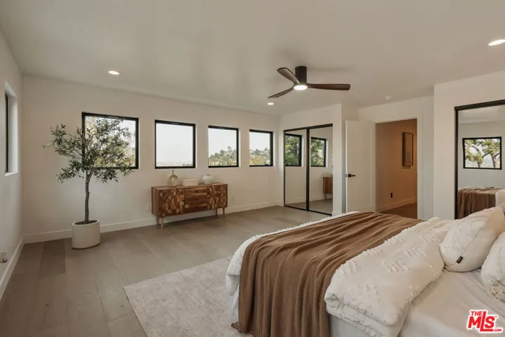 2474 Silver Ridge Avenue, Los Angeles, California 90039