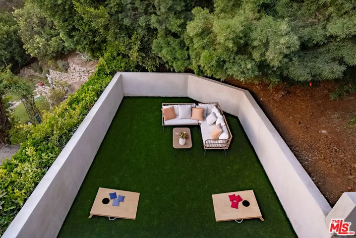 2474 Silver Ridge Avenue, Los Angeles, California 90039