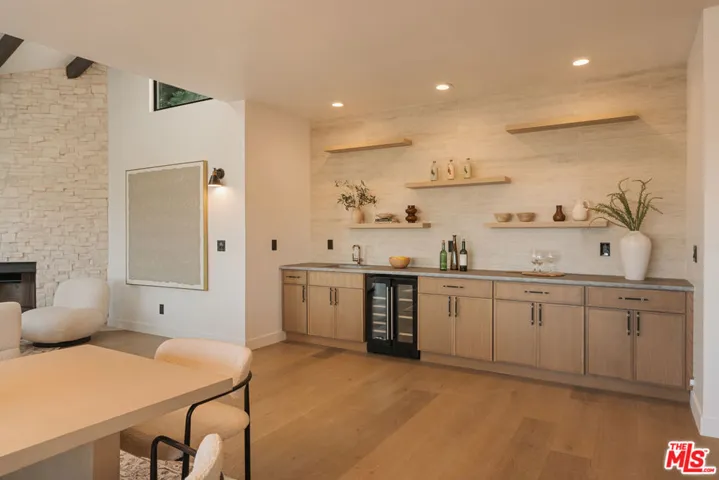 2474 Silver Ridge Avenue, Los Angeles, California 90039