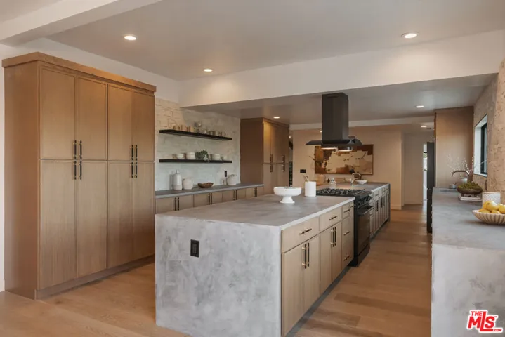 2474 Silver Ridge Avenue, Los Angeles, California 90039