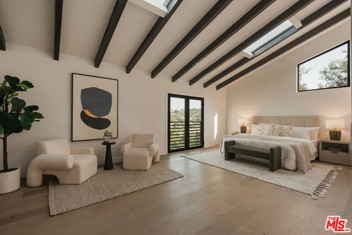 2474 Silver Ridge Avenue, Los Angeles, California 90039