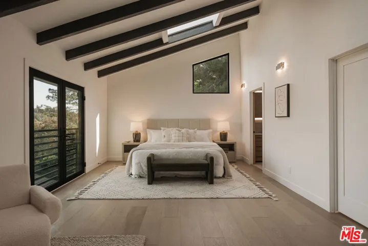 2474 Silver Ridge Avenue, Los Angeles, California 90039