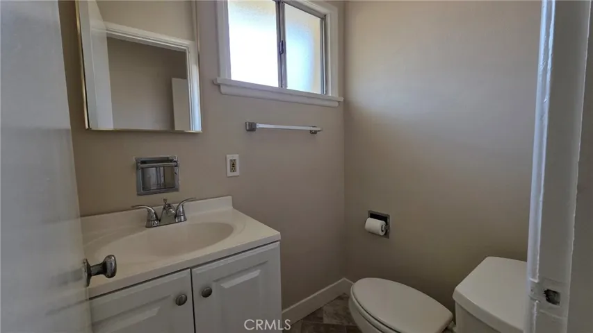 6034 S Kings, Los Angeles, California 90056