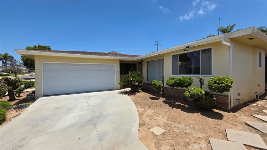 6034 S Kings, Los Angeles, California 90056