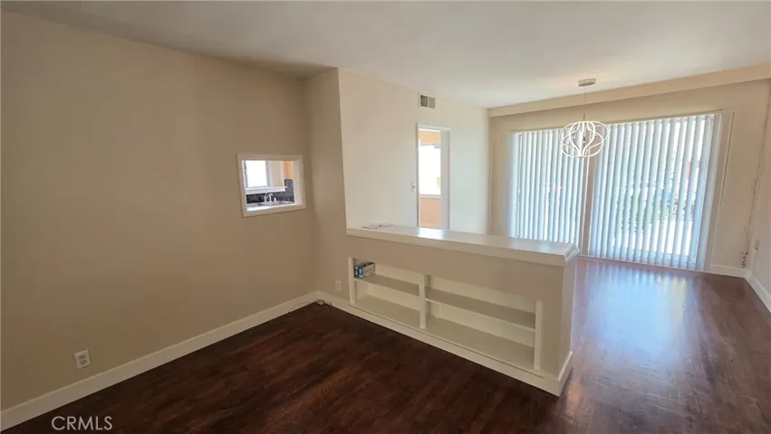 6034 S Kings, Los Angeles, California 90056