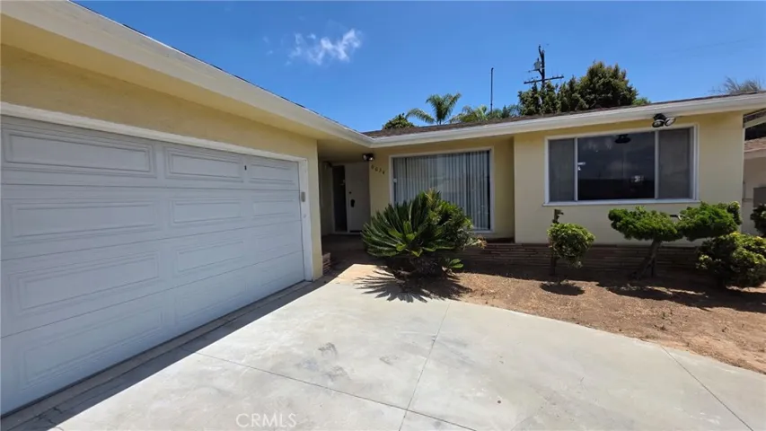 6034 S Kings, Los Angeles, California 90056