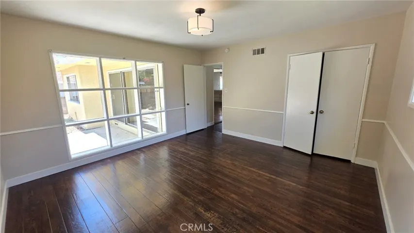 6034 S Kings, Los Angeles, California 90056