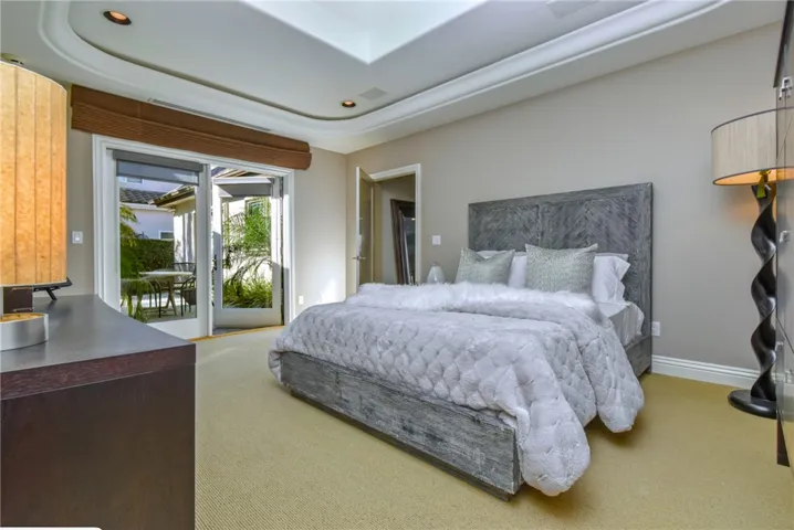 13157 Chandler Boulevard, Sherman Oaks, California 91401