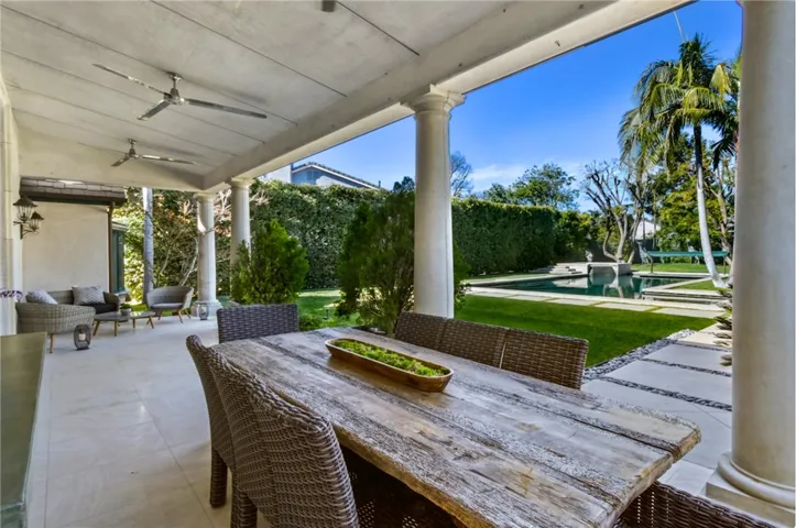 13157 Chandler Boulevard, Sherman Oaks, California 91401