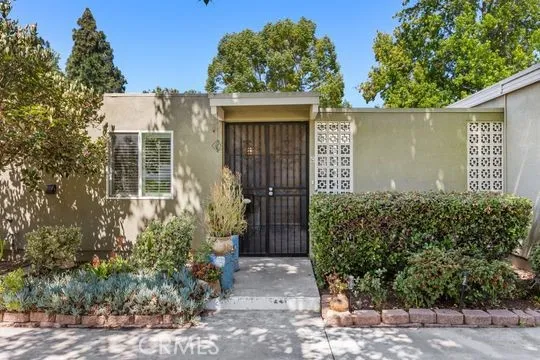 153 Avenida Majorca C C, Laguna Woods, California 92637