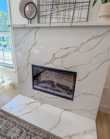 1910 N Rose, Burbank, California 91505