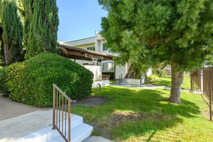 11813 Runnymede Street 14, North Hollywood, California 91605