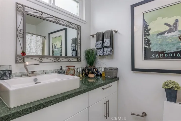 11813 Runnymede Street 14, North Hollywood, California 91605