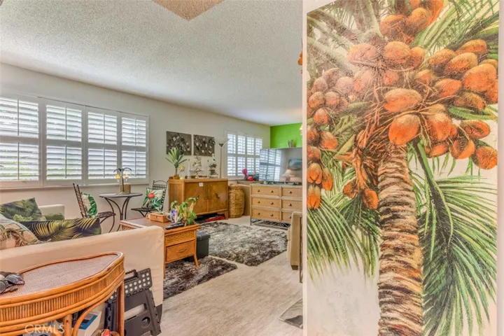 11813 Runnymede Street 14, North Hollywood, California 91605