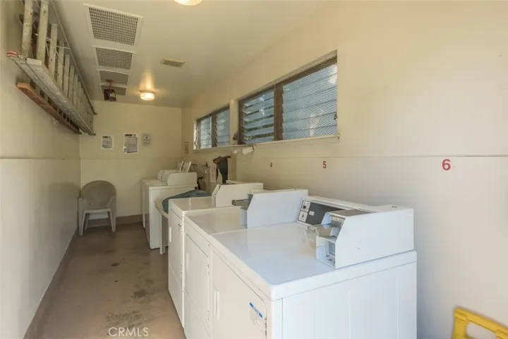 11813 Runnymede Street 14, North Hollywood, California 91605