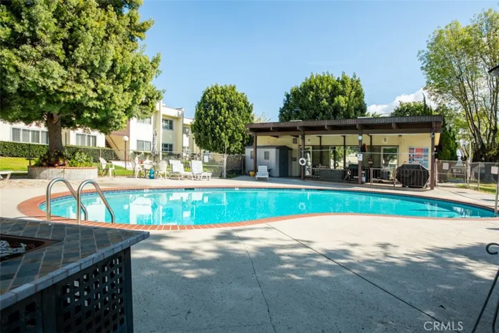 11813 Runnymede Street 14, North Hollywood, California 91605