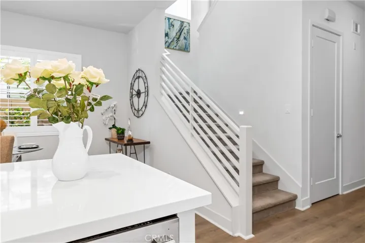 121 Novel, Irvine, California 92618