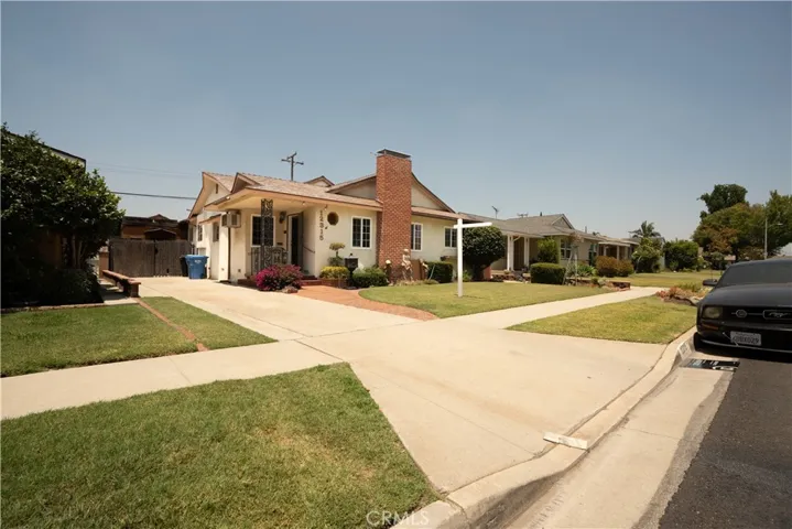12315 Pomering, Downey, California 90242