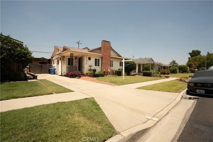 12315 Pomering, Downey, California 90242