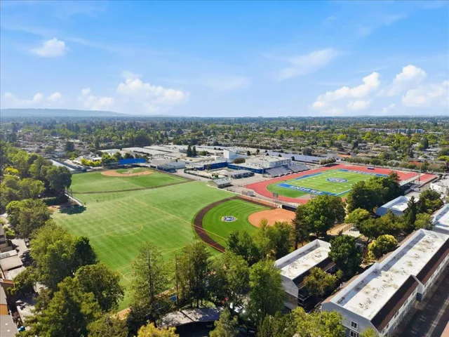 1400 Bowe 1401, Santa Clara, California 95051