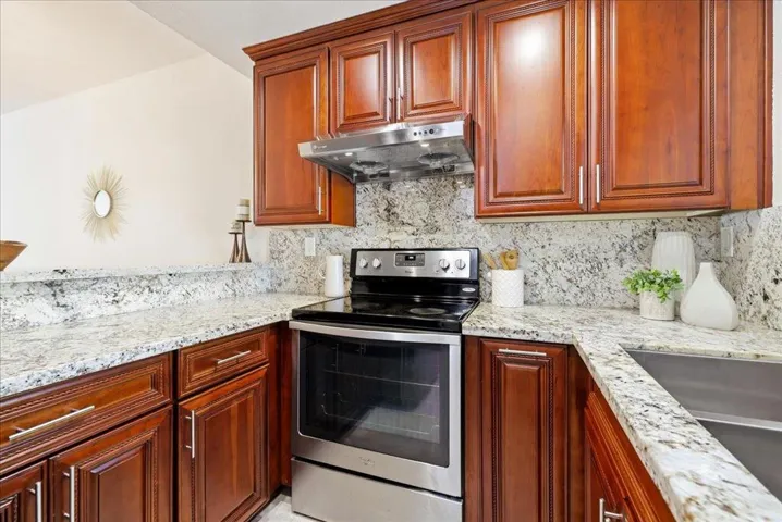 1400 Bowe 1401, Santa Clara, California 95051