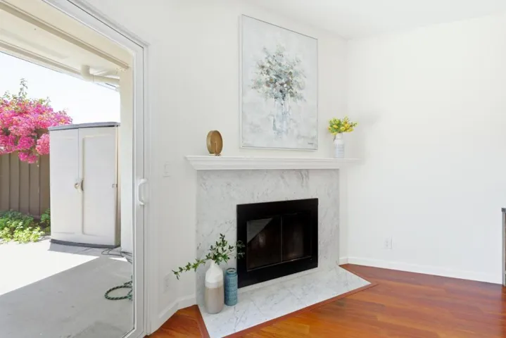 1400 Bowe 1401, Santa Clara, California 95051