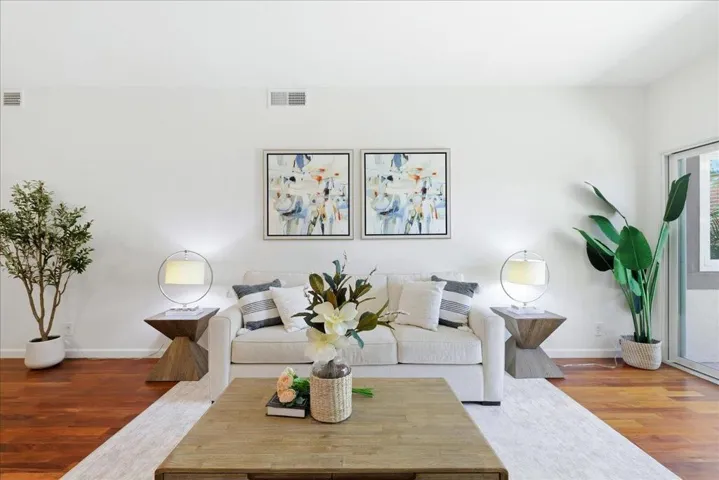 1400 Bowe 1401, Santa Clara, California 95051