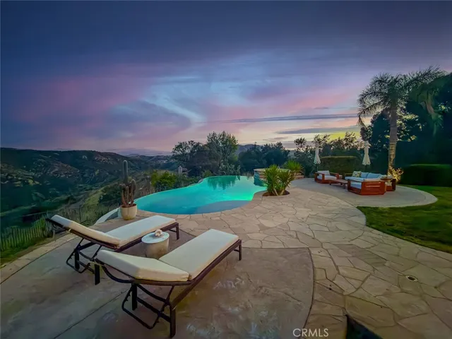 130 Dapplegray, Bell Canyon, California 91307