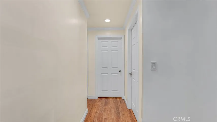 1232 E Elmwood Avenue, Burbank, California 91501