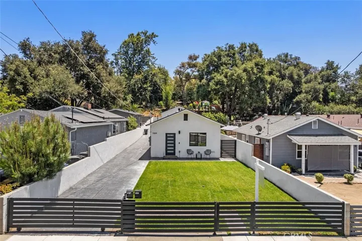 1664 Glen Avenue, Pasadena, California 91103