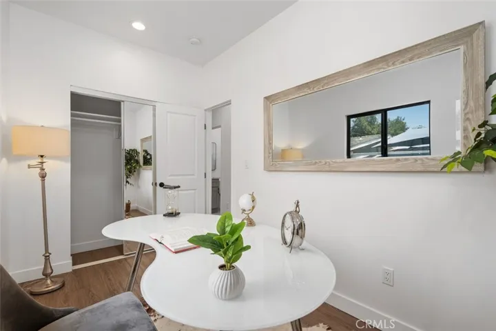 1664 Glen Avenue, Pasadena, California 91103