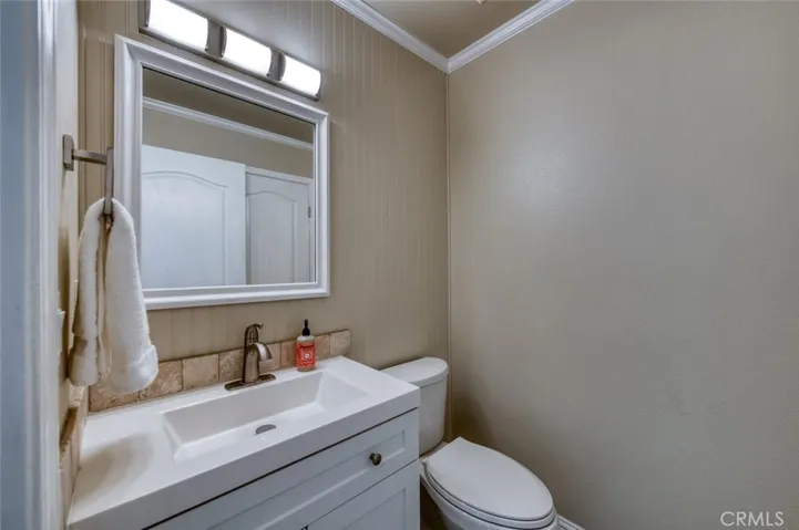 923 E Foxhill, Fresno, California 93720