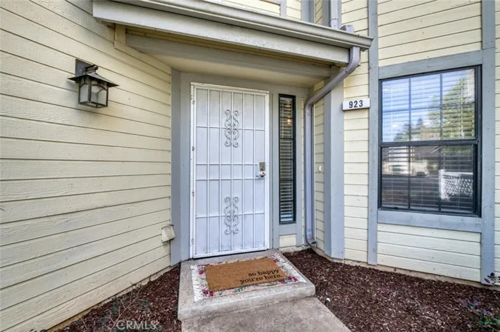 923 E Foxhill, Fresno, California 93720