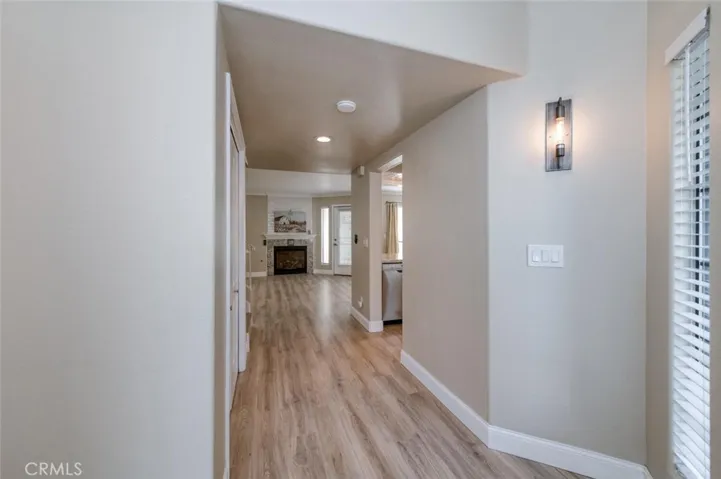 923 E Foxhill, Fresno, California 93720