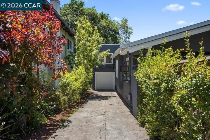 1310 Carlotta Ave, Berkeley, California 94703-1004