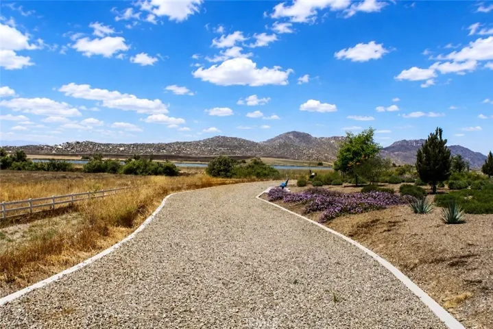 22957 Sagenut Way, Nuevo, California 92567