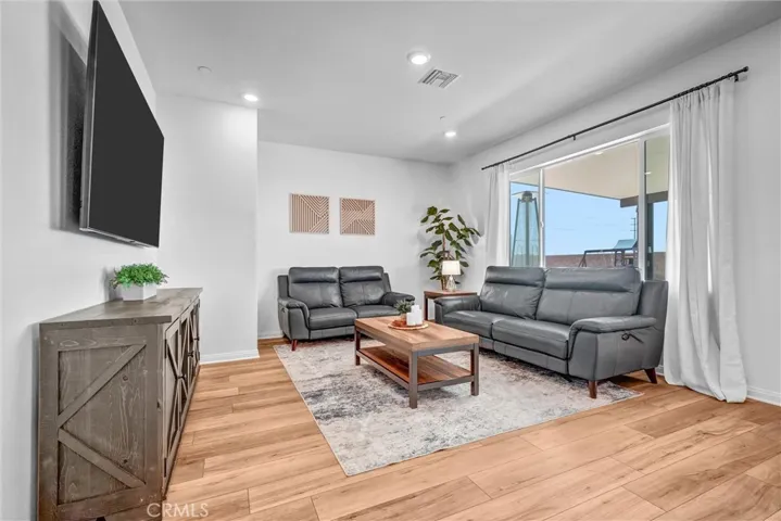 22957 Sagenut Way, Nuevo, California 92567